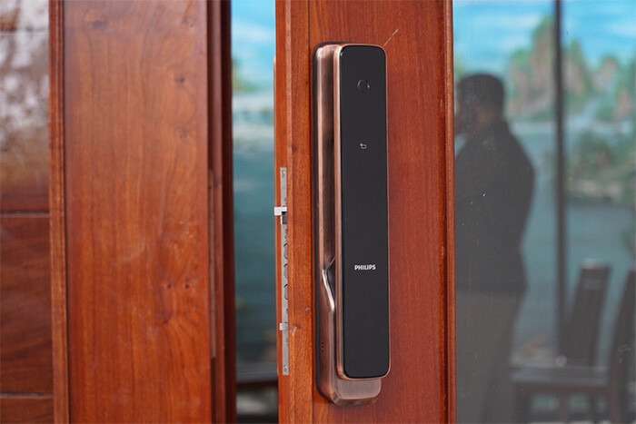 Khóa vân tay cửa gỗ Philips 9300
