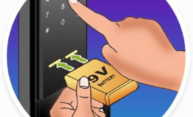 sử dụng pin dự phòng khóa cửa điện tử