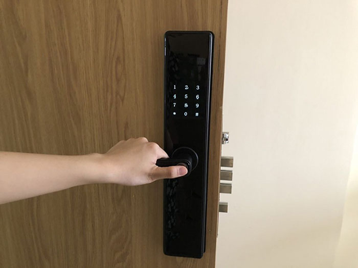 Khóa cửa chống cháy điện tử