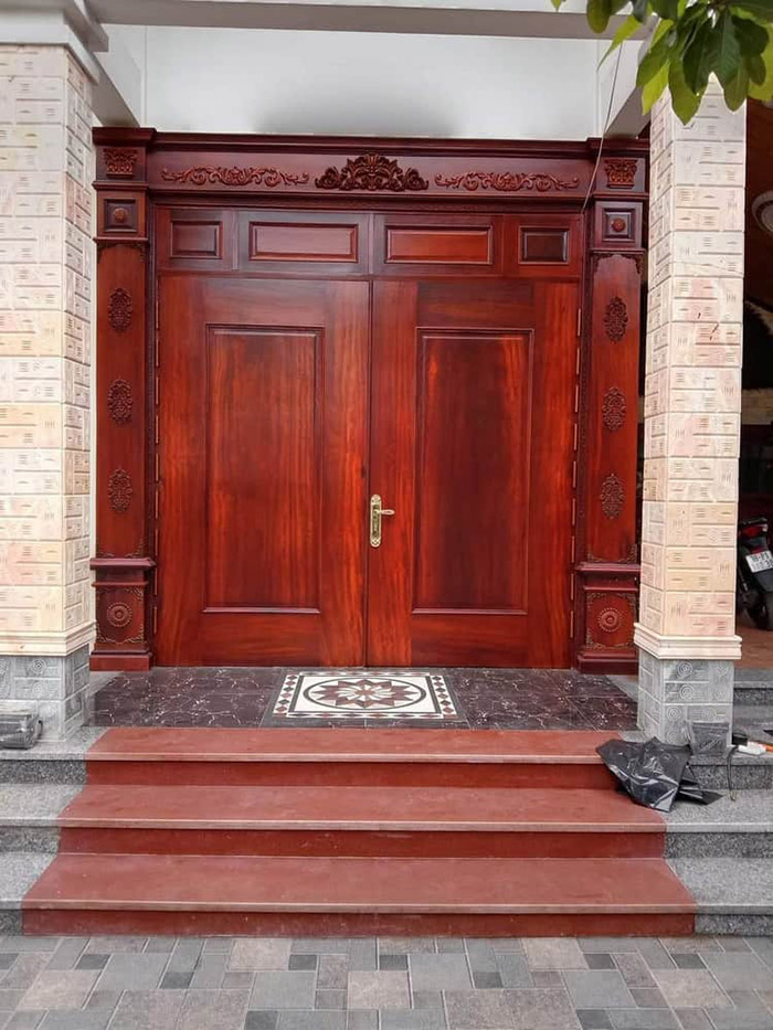 Cửa gỗ lim