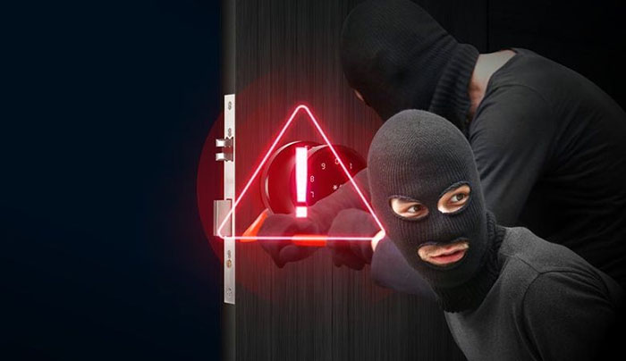 Hệ thống báo động khi có người phá cửa