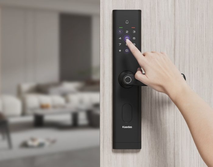 Nên sao lưu mã chủ để tránh mất quyền quản trị khóa vân tay