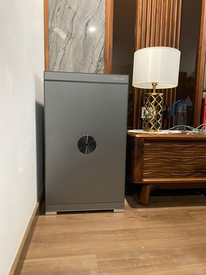 Két sắt điện tử Philips SBX602