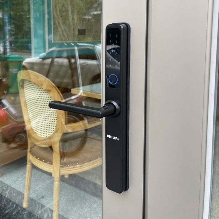các loại khóa cửa nhôm kính 4