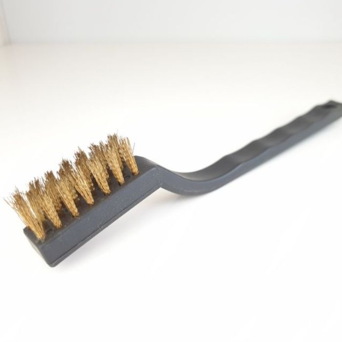 Cách xử lý khi khóa cửa lùa bị rỉ sét 5