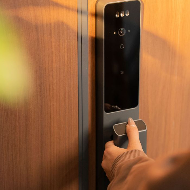 Các loại khóa điện tử không tay nắm thông minh hiện nay