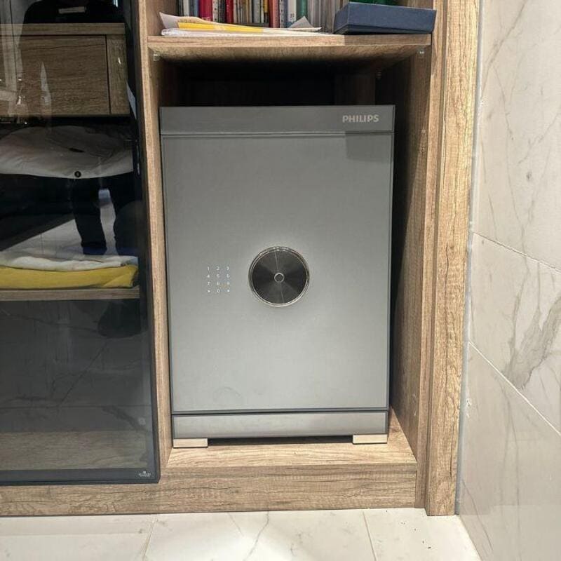 Philips SBX602 cũng là một trong những dòng két sắt nổi bật của hãng Philips được trang bị tính năng mã số ảo