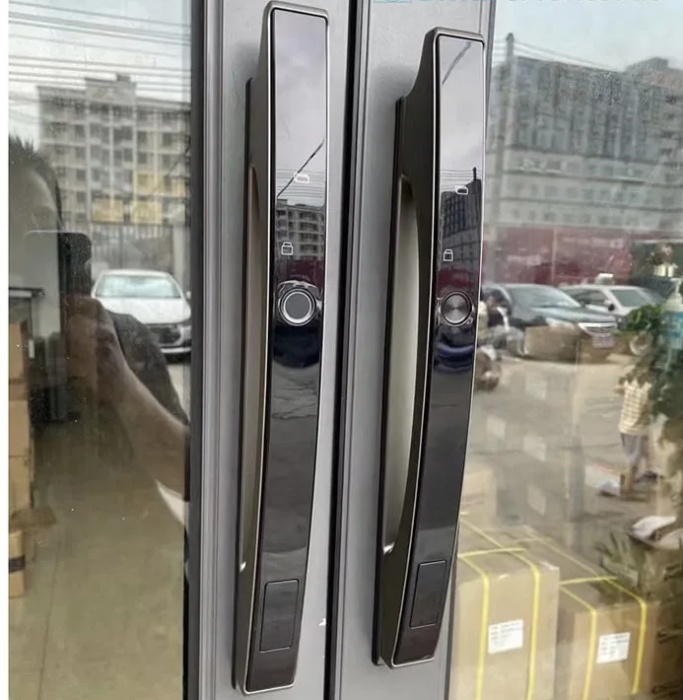 Khóa thông minh Tuya Push Pull W686 WiFi