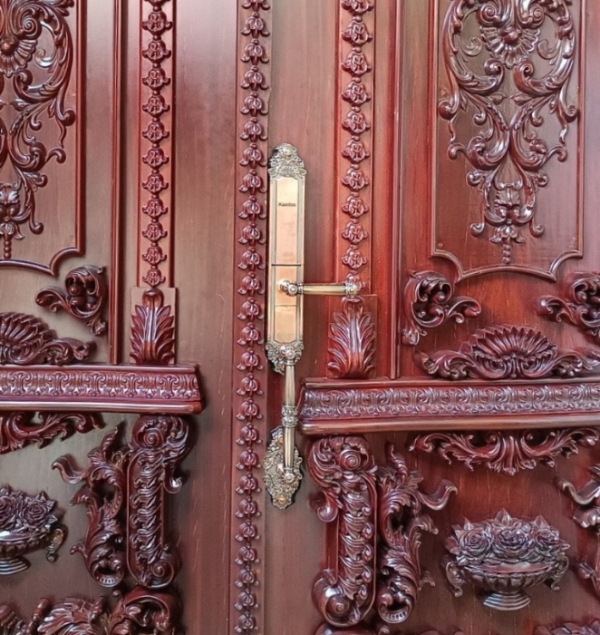 Khóa vân tay tân cổ điển là gì?