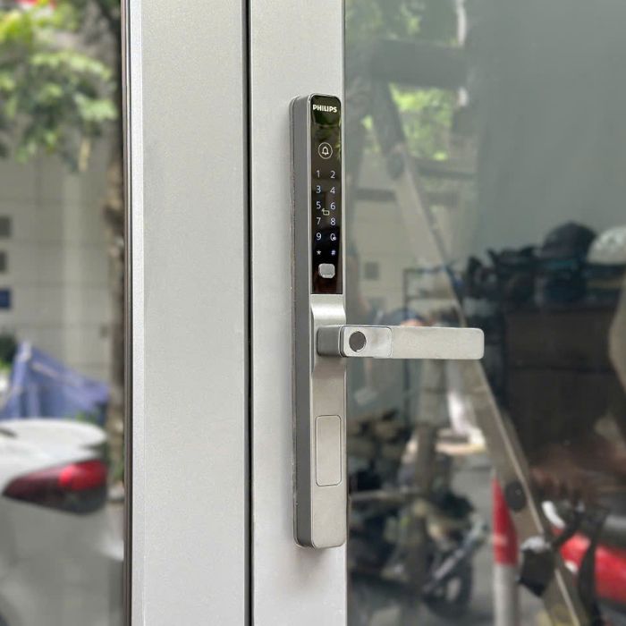 lưu ý khi mua khóa cửa lùa 2