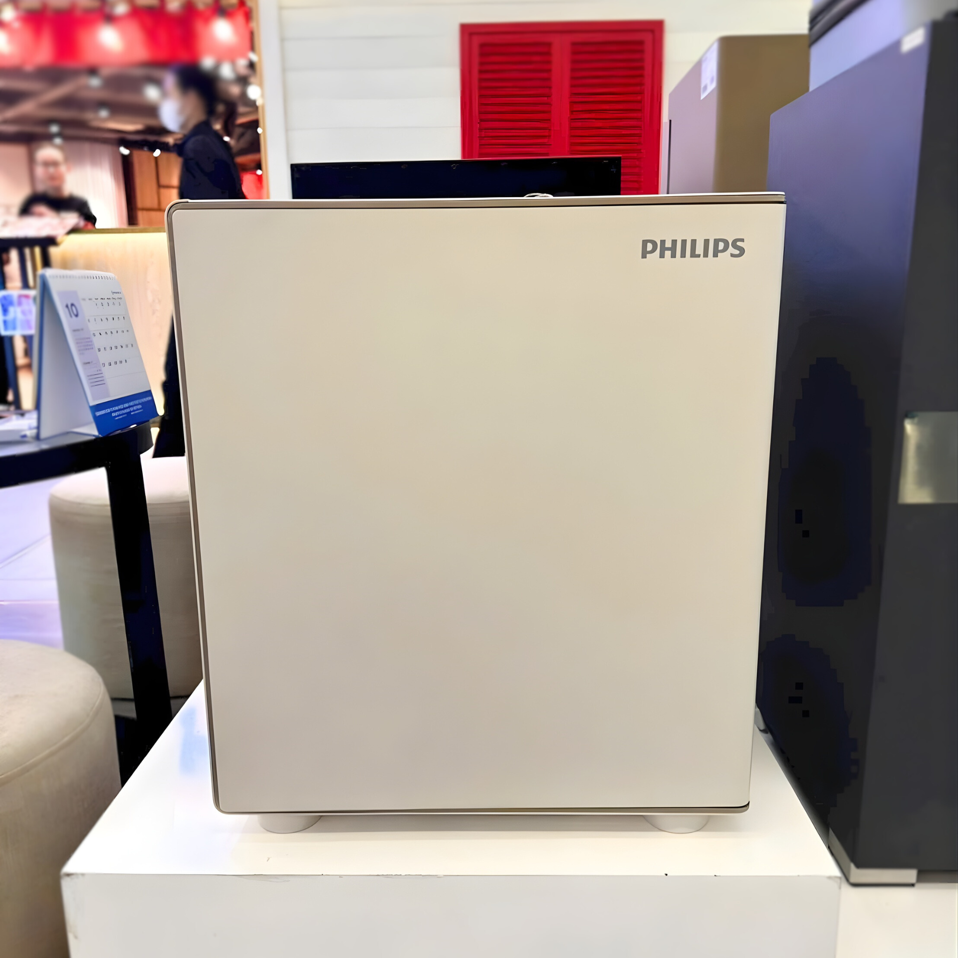 Có nên mua két sắt mini không - Philips SBX300