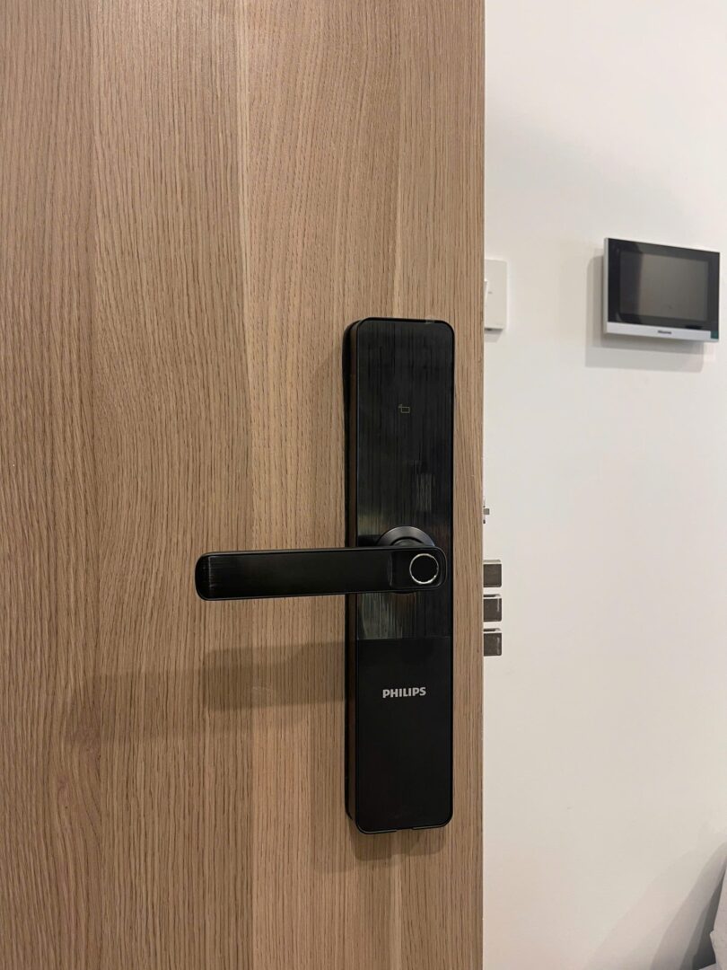 Luu-y-khi-cai-dat-va-su-dung-khoa-thong-minh-Philips-DDL609-5HS