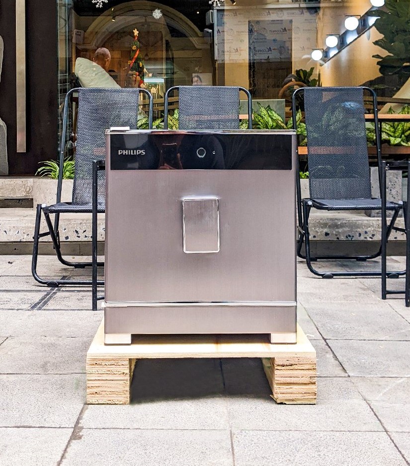 Két sắt mini nặng bao nhiêu kg - Philips SBX701