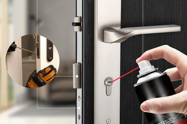 khóa cửa tay gạt bị kẹt 3