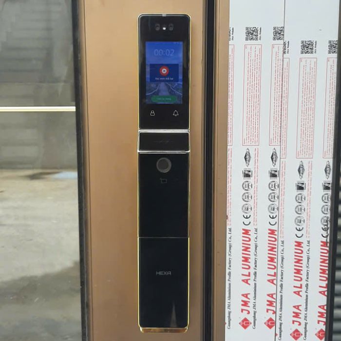 lắp đặt khóa vân tay quận 12 7