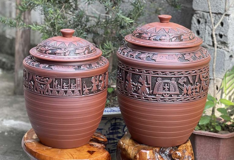 Màu sắc và hình thức của hũ gạo