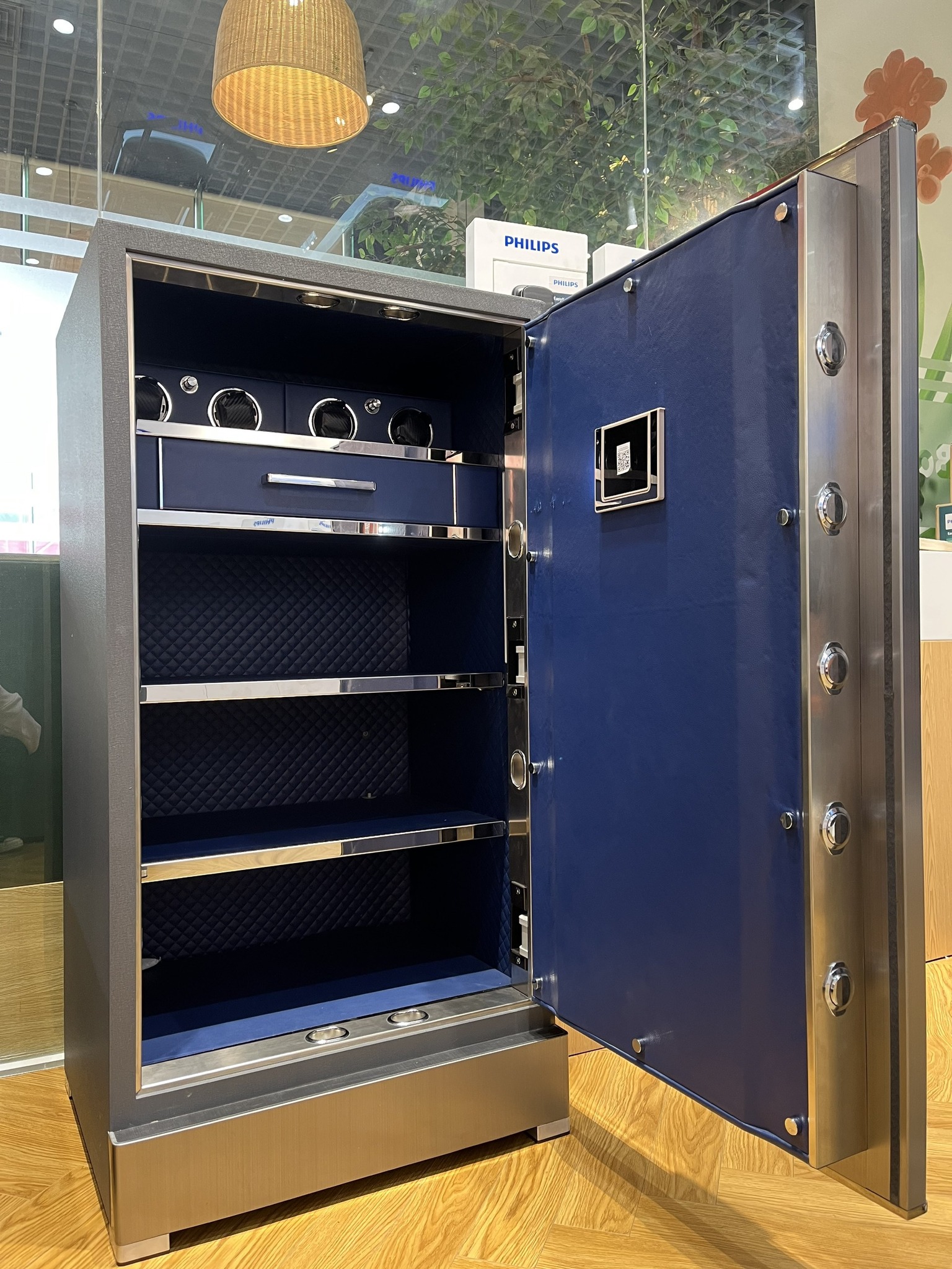 Két sắt siêu cường là gì 3