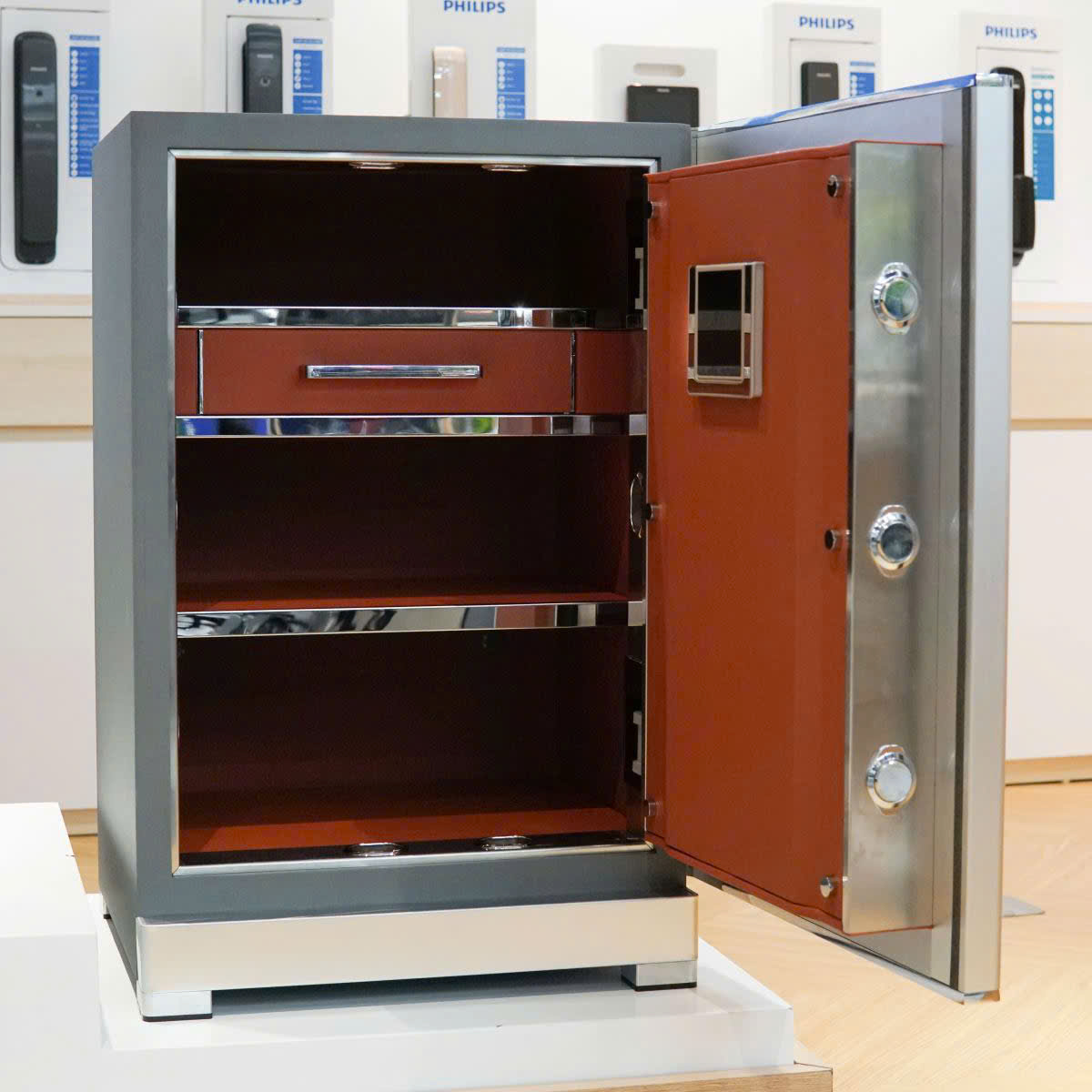 két sắt làm bằng chất liệu gì 5