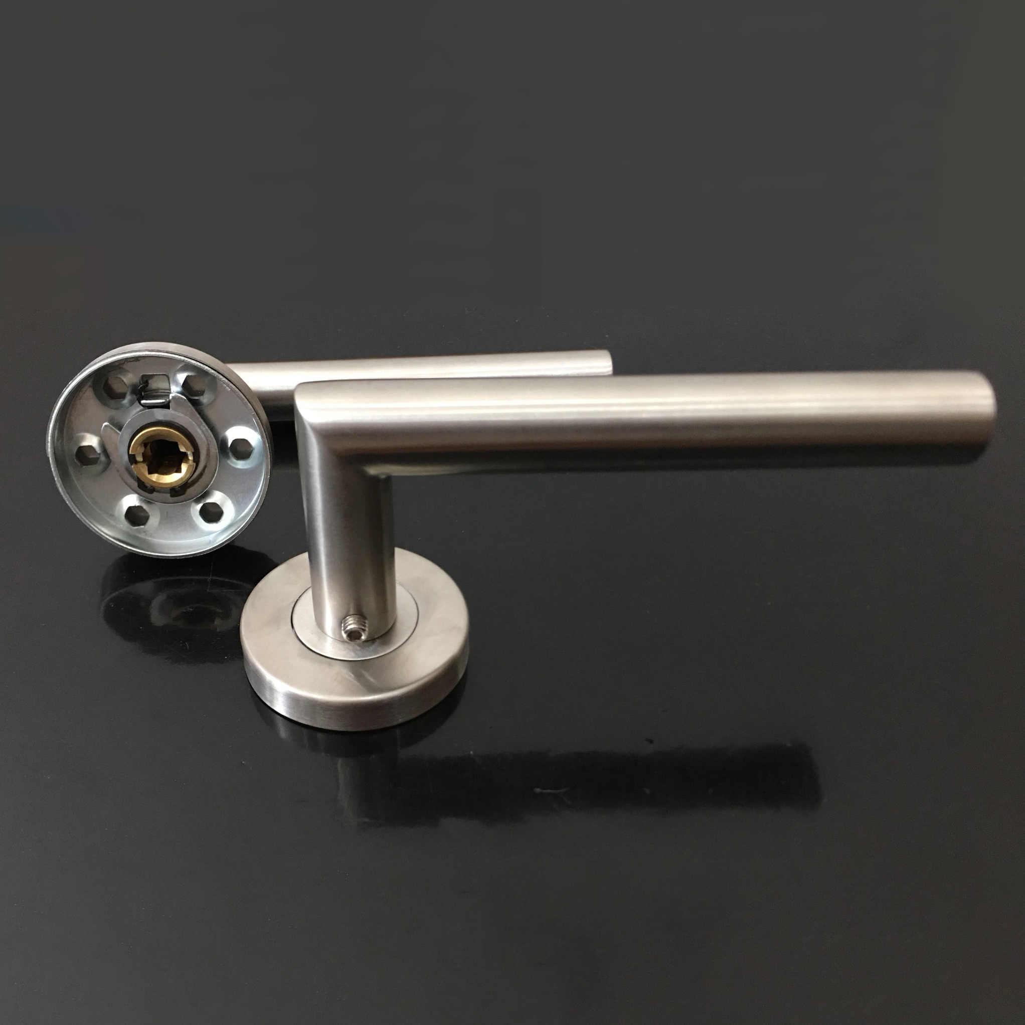 khóa cửa phân thể là gì 2