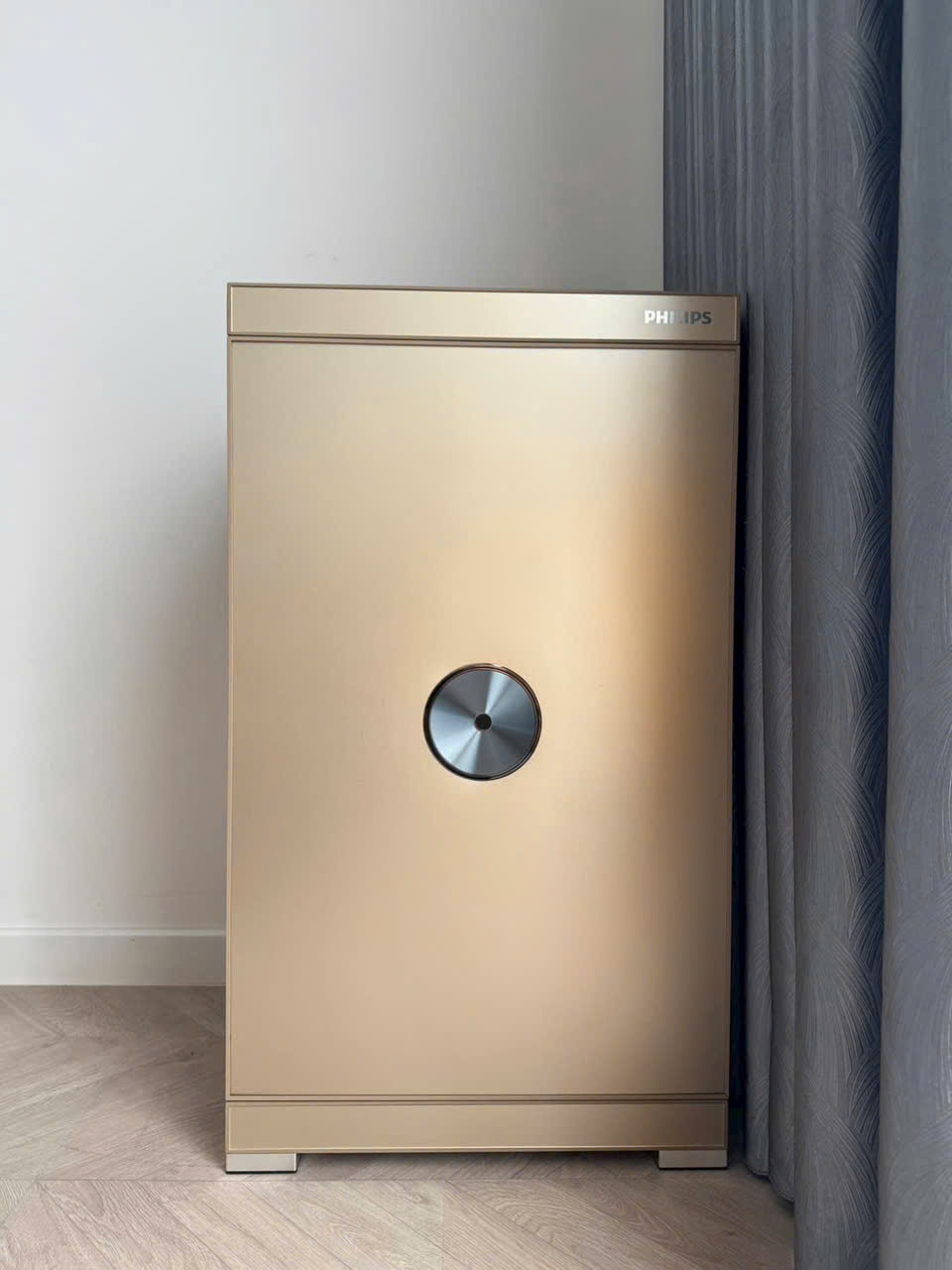 Két sắt siêu cường là gì 6