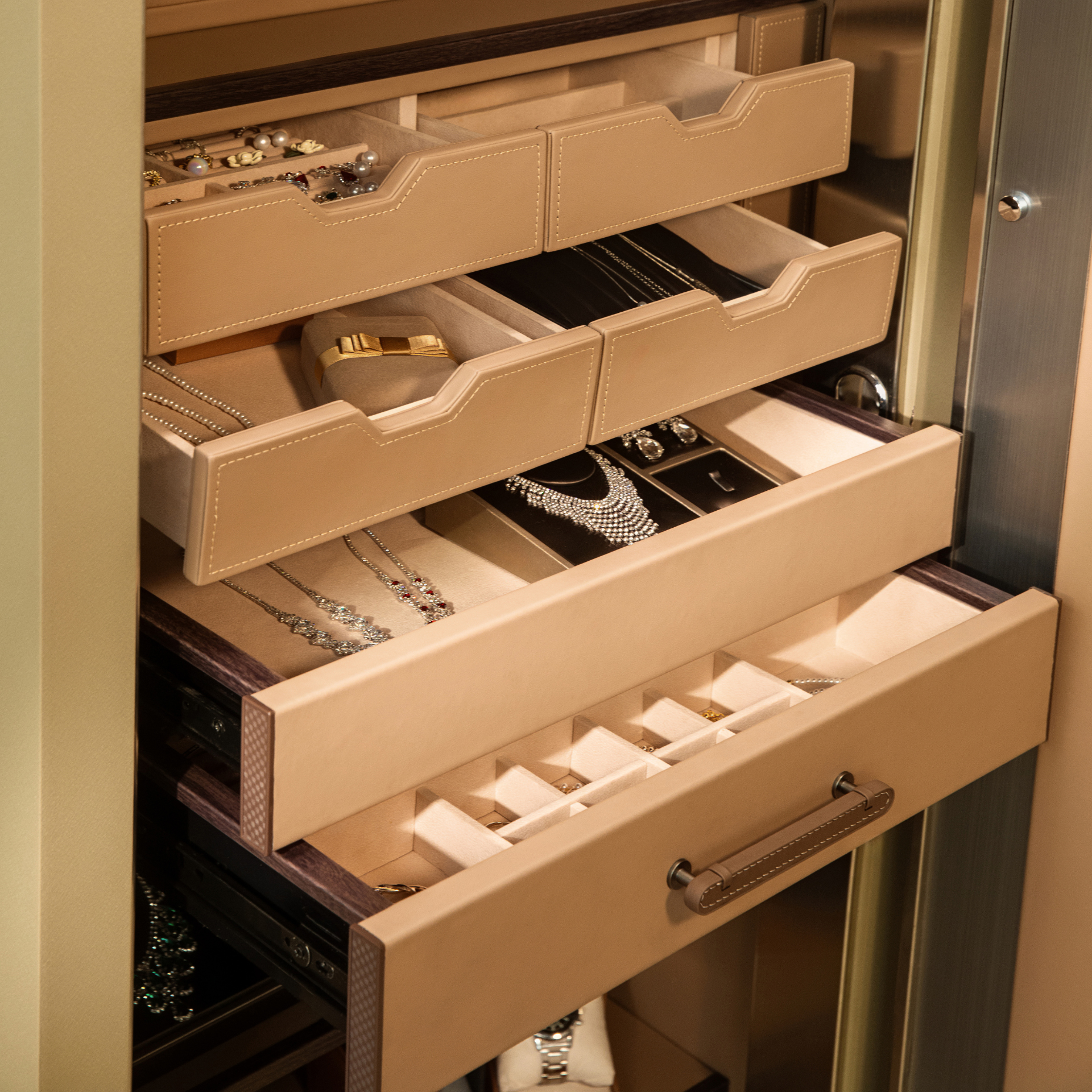 Cách tìm nhẫn vàng bị mất 9