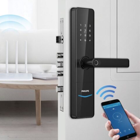 Khóa cửa điều khiển từ xa bằng điện thoại